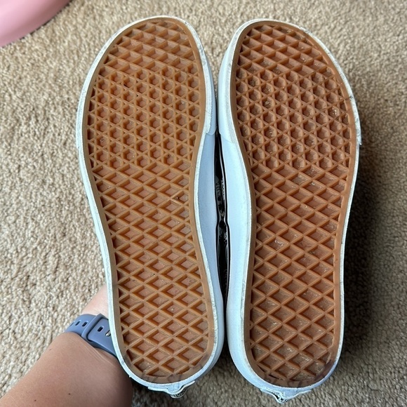 Vans | Vans x Disney Alice in Wonderland Cheshire Cat sneakers - Picture 3 of 7